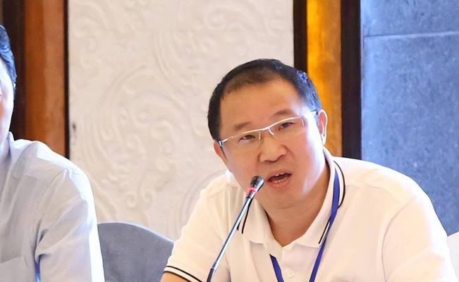 阿旭的收入来源主要是什么？